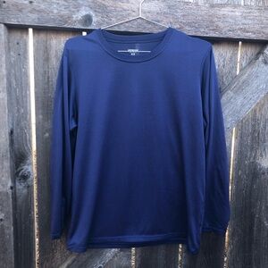 Patagonia hiking Base Layer top in dark blue
